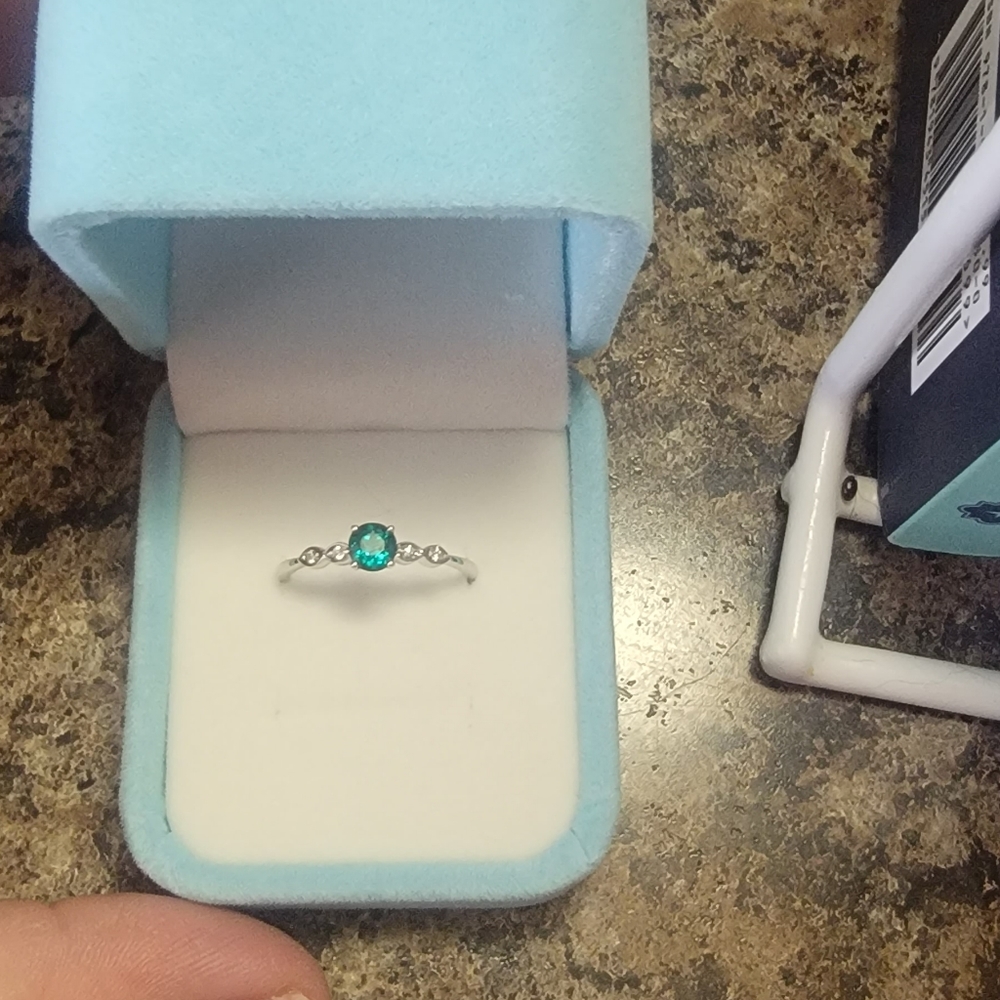 Emerald ring